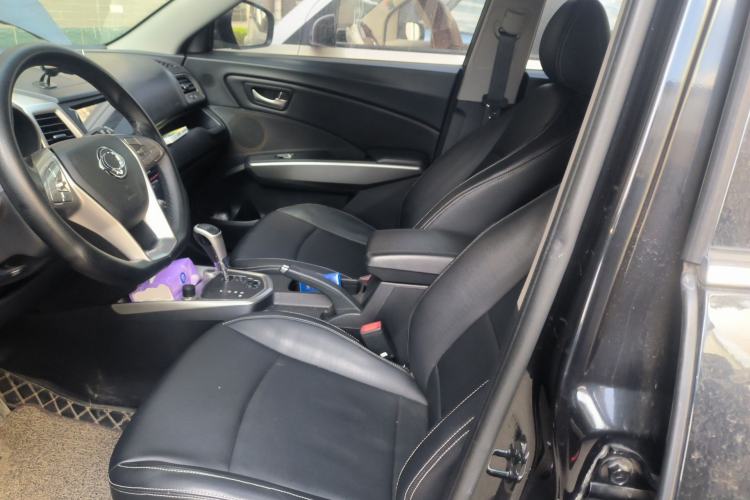 Used SsangYong Tivolan 2015 1.6L Automatic Two-Wheel Drive Zhi Chun Edition Left Front Seat