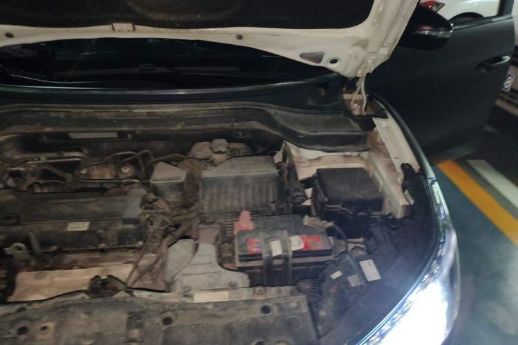 Used SsangYong Tivolan 2015 1.6L Automatic Two-Wheel Drive ZhiKu Edition Engine Bay Left