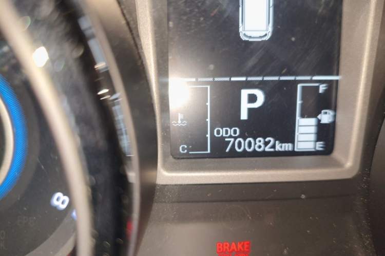Used SsangYong Tivolan 2015 1.6L Automatic Two-Wheel Drive ZhiKu Edition Odometer Close Up