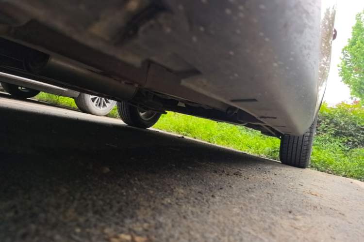 Used SsangYong Tivolan 2015 1.6L Automatic Two-Wheel Drive YARiS L Version Chassis Front Left