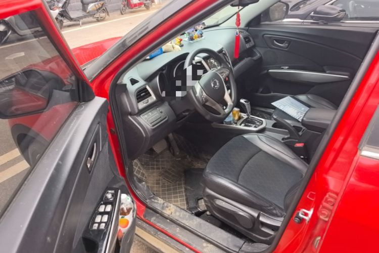 Used SsangYong Tivolan 2015 1.6L Automatic Two-Wheel Drive YARiS L Version Driver Seat