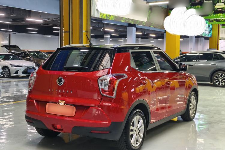 Used SsangYong Tivolan 2015 1.6L Automatic Two-Wheel Drive Zhi Chun Edition Exterior 6