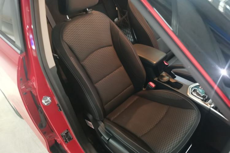 Used SsangYong Tivolan 2015 1.6L Automatic Two-Wheel Drive Zhi Chun Edition Right Front Seat