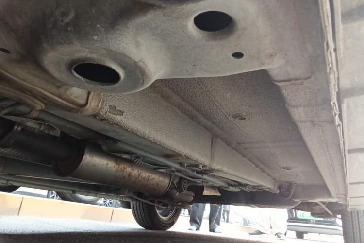Used SsangYong Tivolan 2015 1.6L Automatic Two-Wheel Drive ZhiShang Edition Chassis Front Left