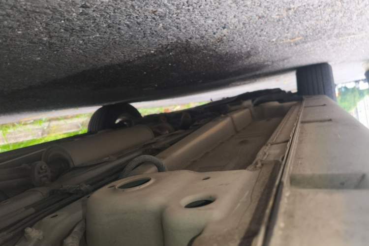 Used SsangYong Tivolan 2015 1.6L Automatic Two-Wheel Drive ZhiShang Edition Chassis Rear Left