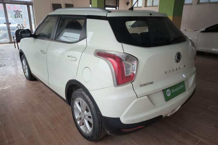 Used SsangYong Tivolan 2015 1.6L Automatic Two-Wheel Drive ZhiShang Edition Exterior 3