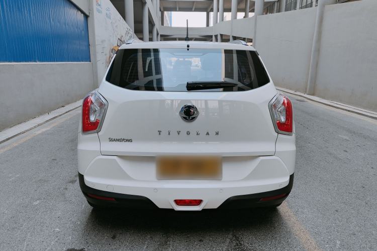 Used SsangYong Tivolan 2015 1.6L Automatic Two-Wheel Drive ZhiShang Edition Exterior 5