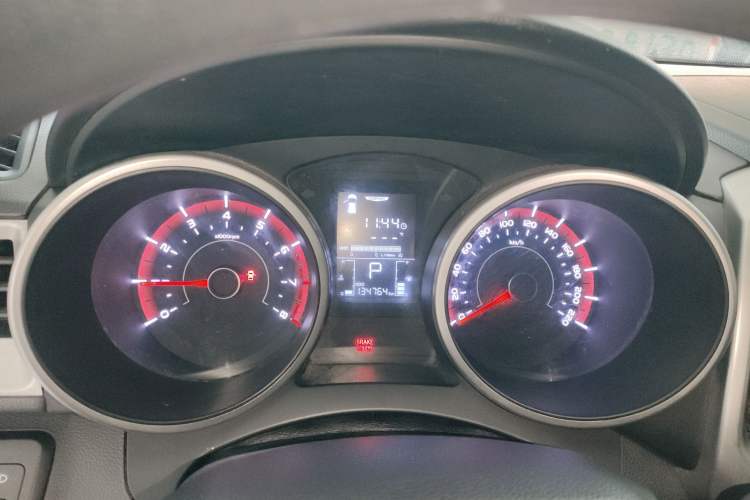 Used SsangYong Tivolan 2015 1.6L Automatic Two-Wheel Drive Zhi Chun Edition Instrument Cluster