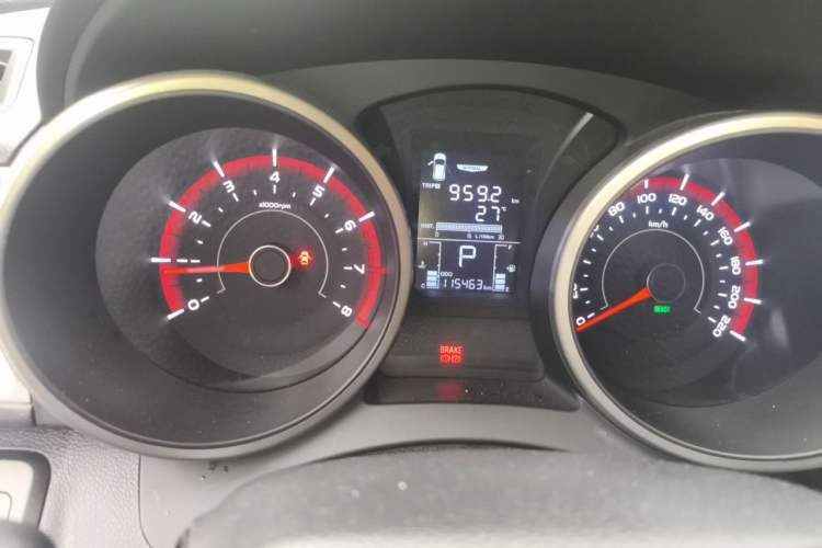 Used SsangYong Tivolan 2015 1.6L Automatic Two-Wheel Drive ZhiShang Edition Instrument Cluster