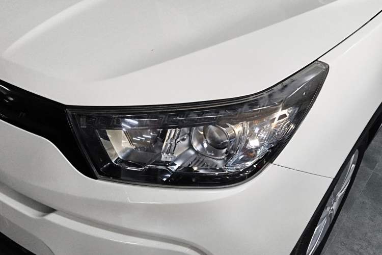 Used SsangYong Tivolan 2015 1.6L Automatic Two-Wheel Drive YARiS L Version Left Front Headlight