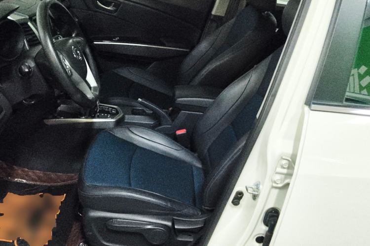 Used SsangYong Tivolan 2015 1.6L Automatic Two-Wheel Drive YARiS L Version Left Front Seat