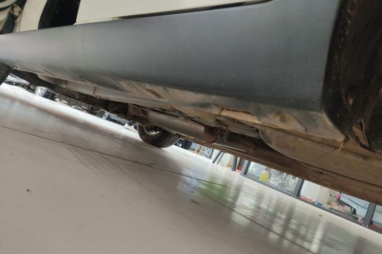 Used SsangYong Tivolan 2015 1.6L Automatic Two-Wheel Drive Zhi Chun Edition Left Side Sill