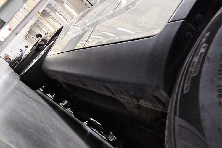 Used SsangYong Tivolan 2015 1.6L Automatic Two-Wheel Drive YARiS L Version Left Side Sill