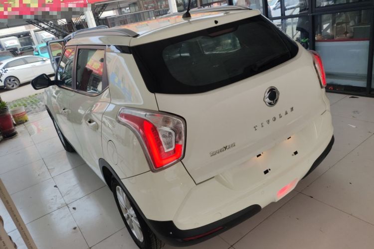Used SsangYong Tivolan 2015 1.6L Automatic Two-Wheel Drive Zhi Chun Edition Rear Left 45 Deg