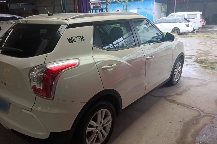 Used SsangYong Tivolan 2015 1.6L Automatic Two-Wheel Drive Zhi Chun Edition Rear Right 45 Deg