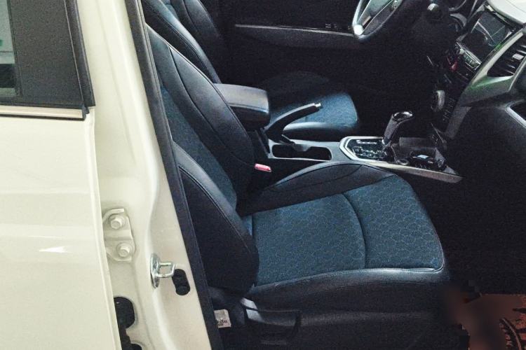 Used SsangYong Tivolan 2015 1.6L Automatic Two-Wheel Drive YARiS L Version Right Front Seat