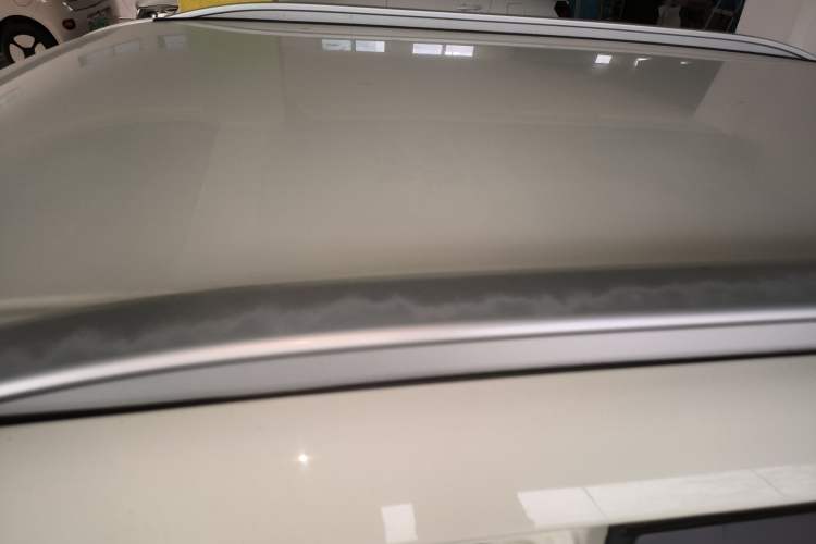 Used SsangYong Tivolan 2015 1.6L Automatic Two-Wheel Drive ZhiShang Edition Roof