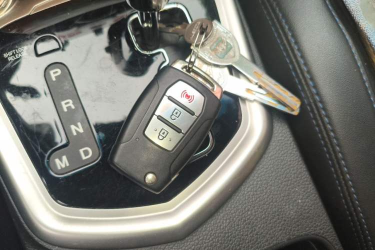 Used SsangYong Tivolan 2015 1.6L Automatic Two-Wheel Drive ZhiShang Edition Vehicle Key