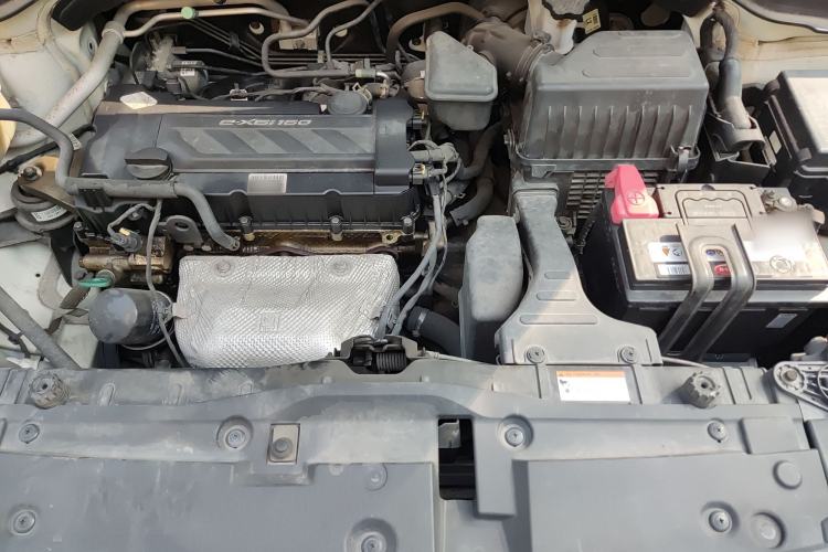 Used SsangYong Tivoli 2016 1.6L Gasoline Two-Wheel Drive Automatic Luxury Edition Engine Bay