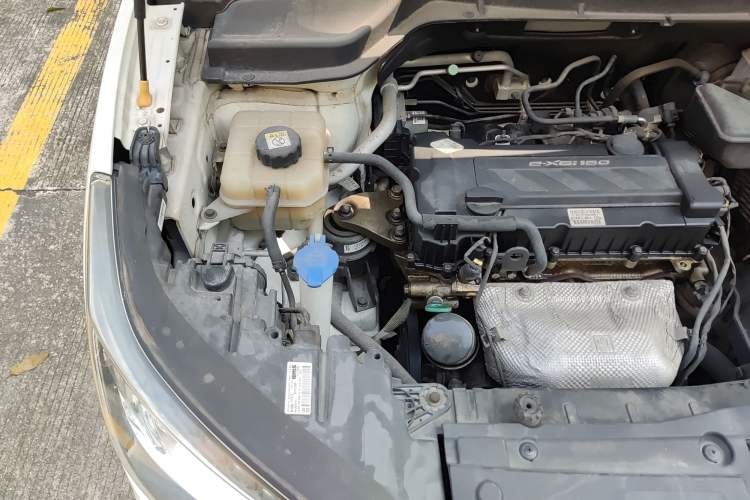 Used SsangYong Tivoli 2016 1.6L Gasoline Two-Wheel Drive Automatic Luxury Edition Engine Bay Right