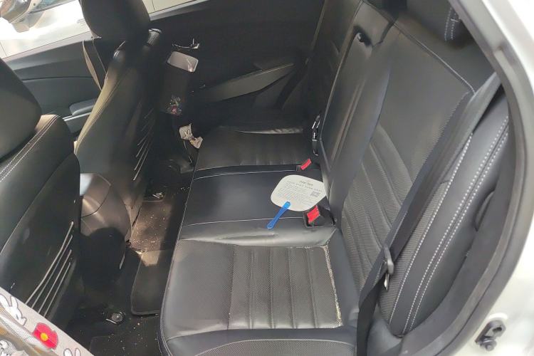 Used SsangYong Tivoli 2016 1.6L Gasoline Two-Wheel Drive Automatic Luxury Edition Left Rear Seat