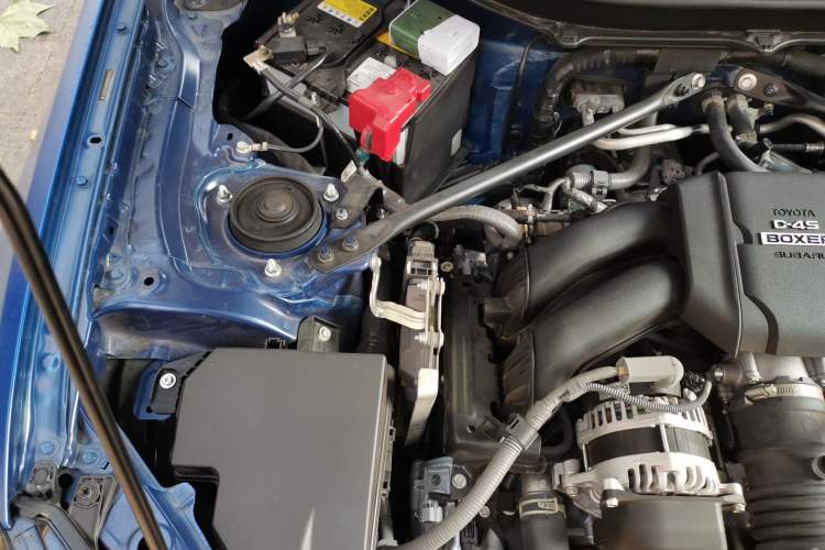 Used Subaru BRZ 2022 2.4L Manual Version Engine Bay Right