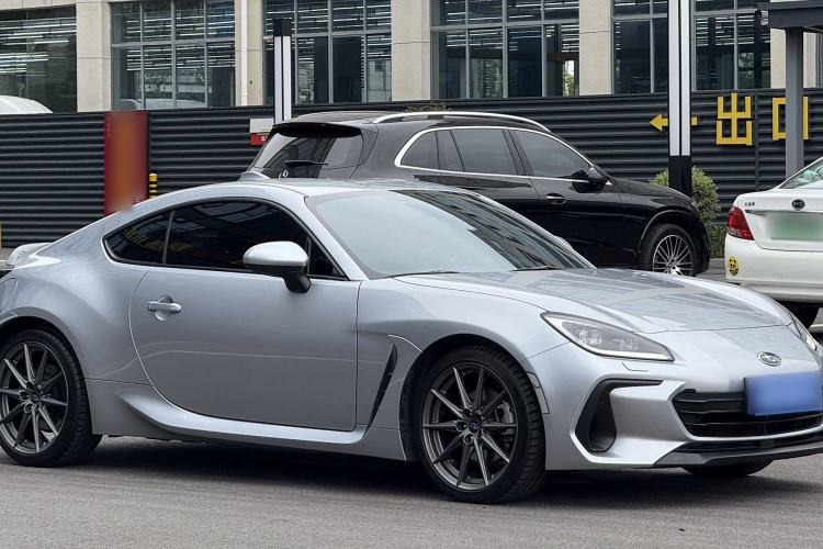 Used Subaru BRZ 2022 2.4L Manual Version Exterior 5