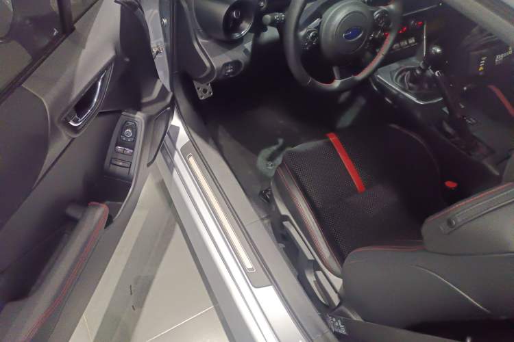 Used Subaru BRZ 2022 2.4L Manual Version Interior 3