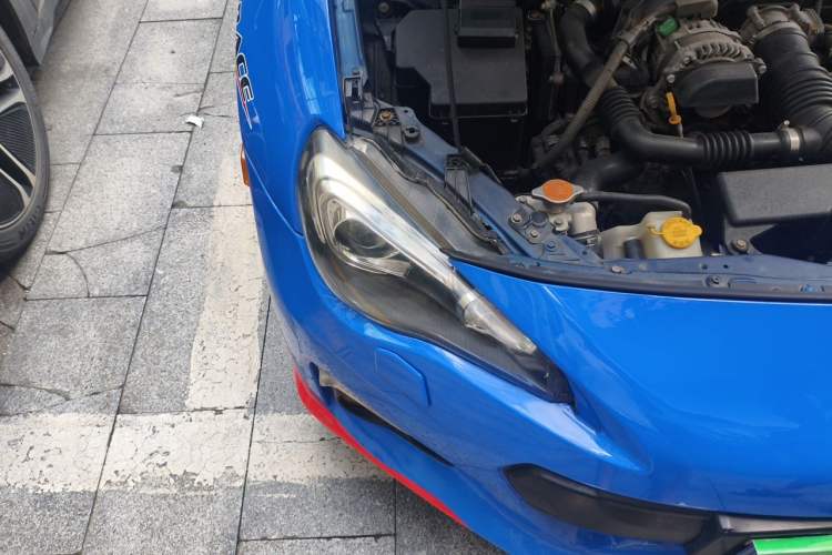 Used Subaru BRZ 2013 2.0i Automatic Luxury Model Engine Bay Right