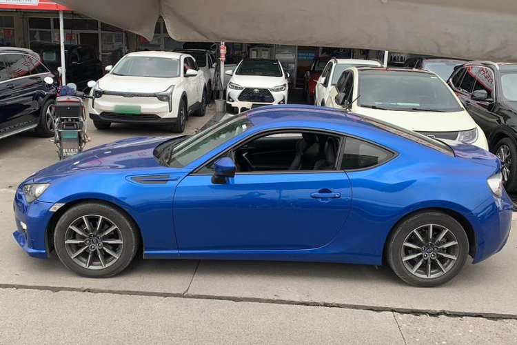 Used Subaru BRZ 2013 2.0i Automatic Luxury Model Exterior 5