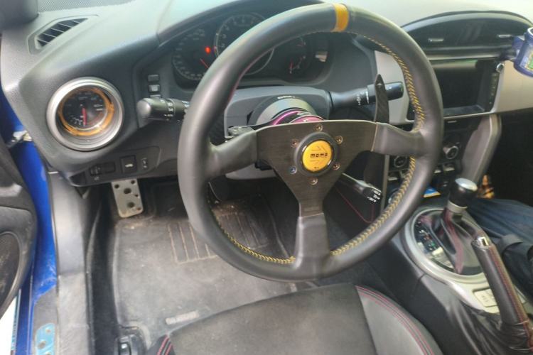 Used Subaru BRZ 2013 2.0i Automatic Luxury Model Steering Wheel