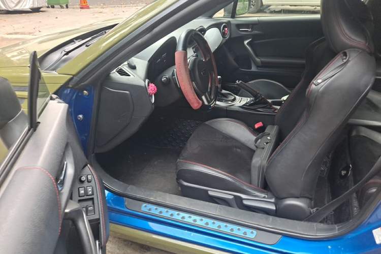 Used Subaru BRZ 2013 2.0i Automatic Luxury Model Driver Seat