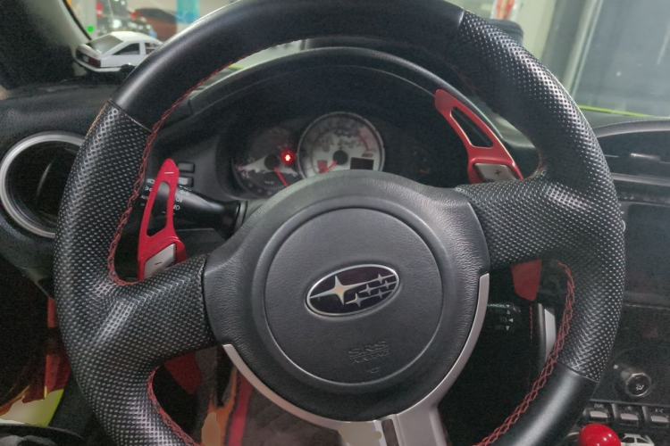 Used Subaru BRZ 2013 2.0i Automatic Luxury Model Steering Wheel