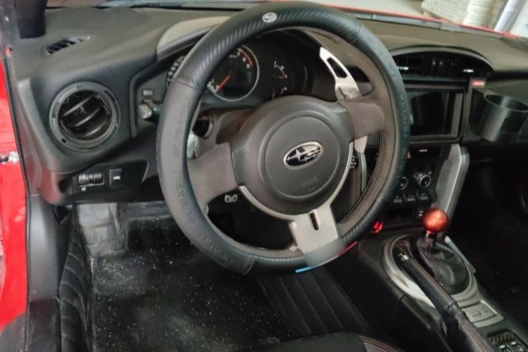 Used Subaru BRZ 2013 2.0i Automatic Luxury Model Center Console
