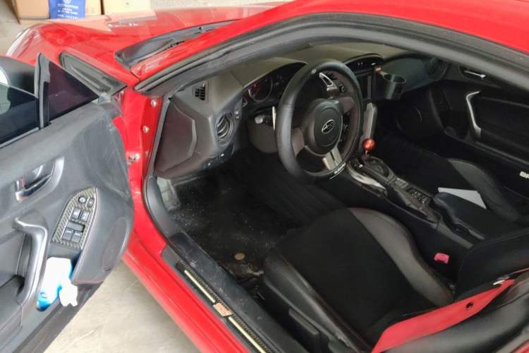 Used Subaru BRZ 2013 2.0i Automatic Luxury Model Driver Seat