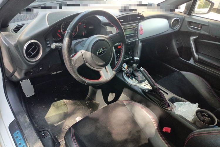 Used Subaru BRZ 2013 2.0i Automatic Luxury Model Center Console