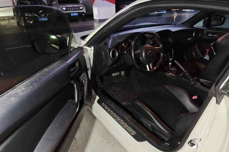 Used Subaru BRZ 2013 2.0i Automatic Luxury Model Driver Seat