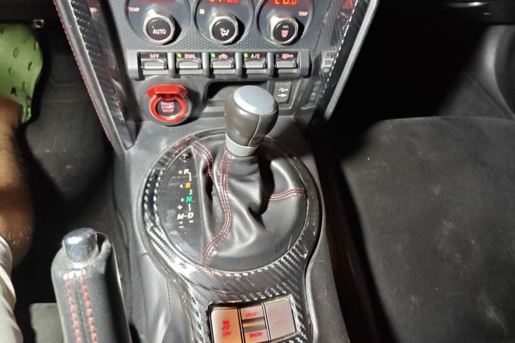 Used Subaru BRZ 2013 2.0i Automatic Luxury Model Gear Lever