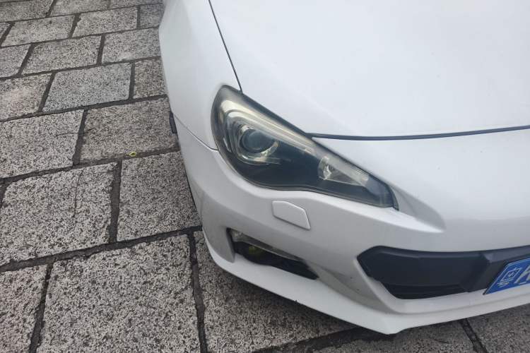 Used Subaru BRZ 2013 2.0i Automatic Luxury Model Right Front Headlight
