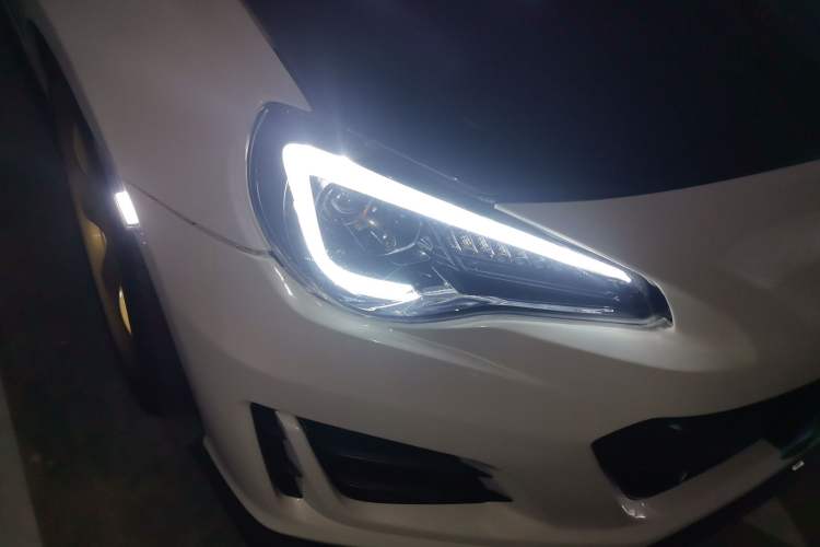 Used Subaru BRZ 2013 2.0i Manual Luxury Model Right Front Headlight