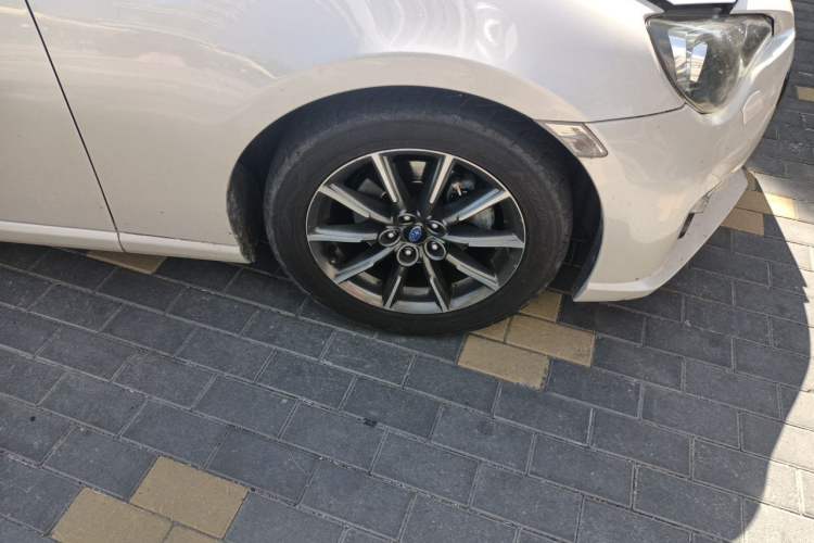 Used Subaru BRZ 2013 2.0i Automatic Luxury Model Right Front Wheel Hub
