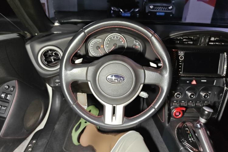 Used Subaru BRZ 2013 2.0i Automatic Luxury Model Steering Wheel