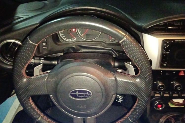Used Subaru BRZ 2013 2.0i Automatic Luxury Model Steering Wheel