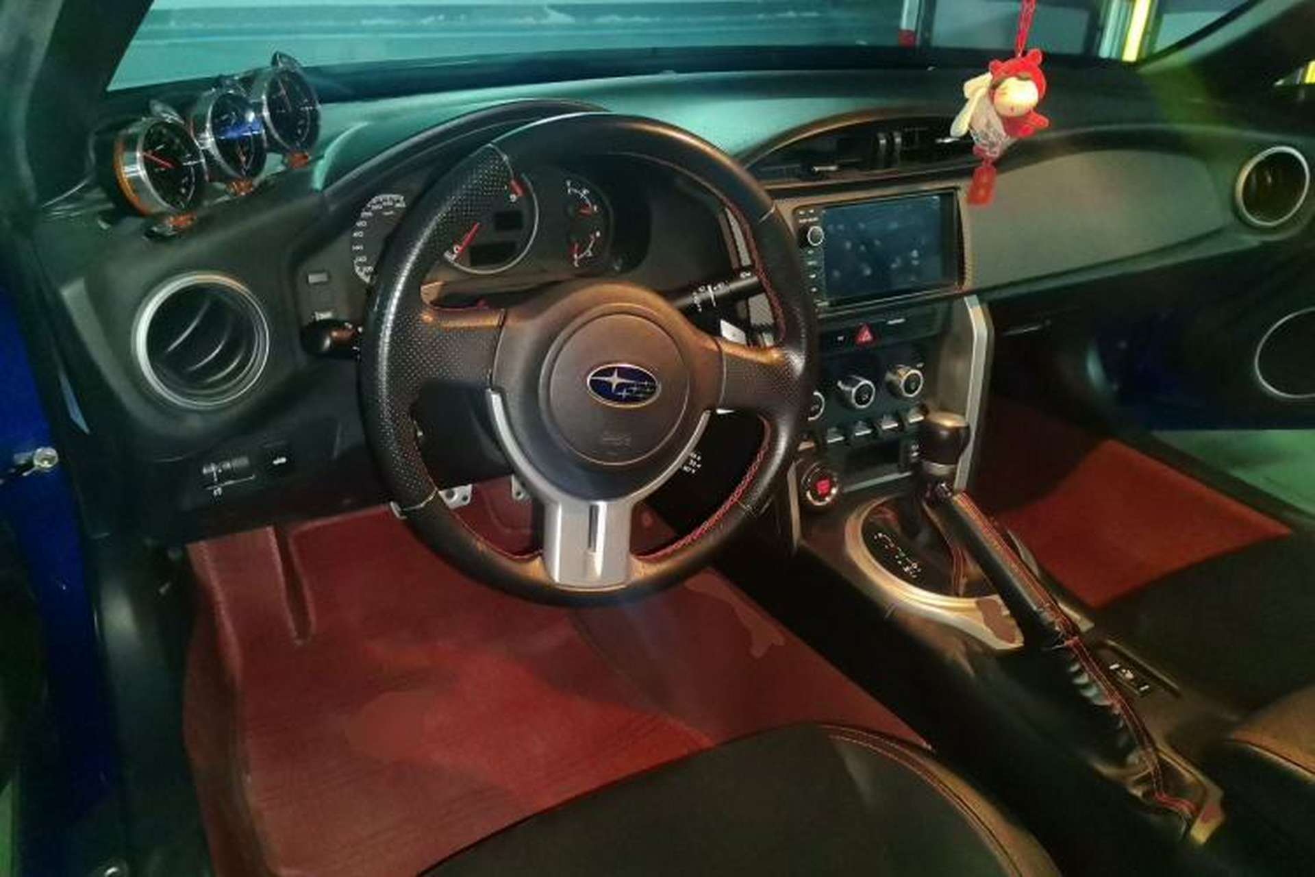 Used Subaru BRZ 2015 2.0i Automatic Model Center Console