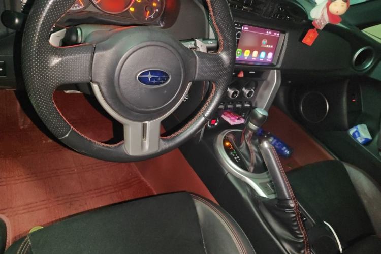 Used Subaru BRZ 2015 2.0i Automatic Model Center Console