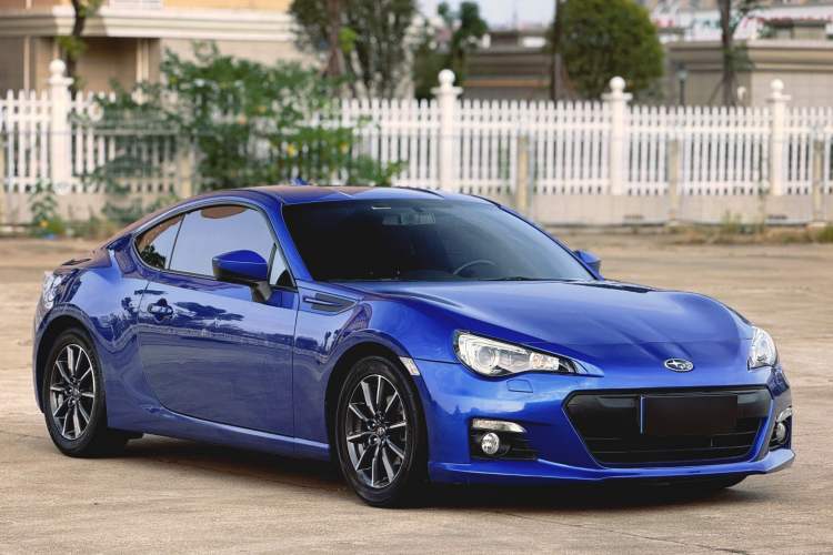 Used Subaru BRZ 2015 2.0i Manual Model Exterior 2