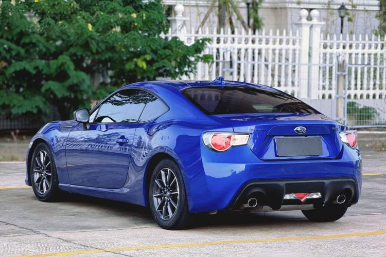Used Subaru BRZ 2015 2.0i Manual Model Exterior 3