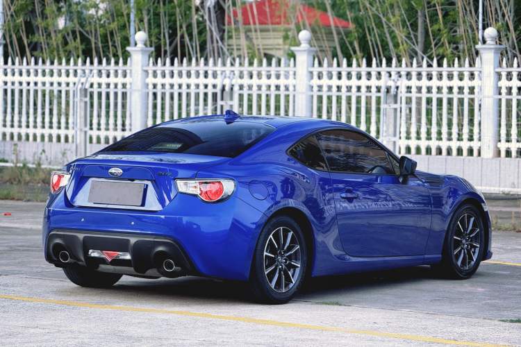Used Subaru BRZ 2015 2.0i Manual Model Exterior 4