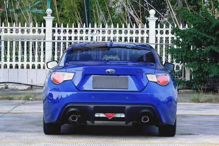 Used Subaru BRZ 2015 2.0i Manual Model Exterior 5