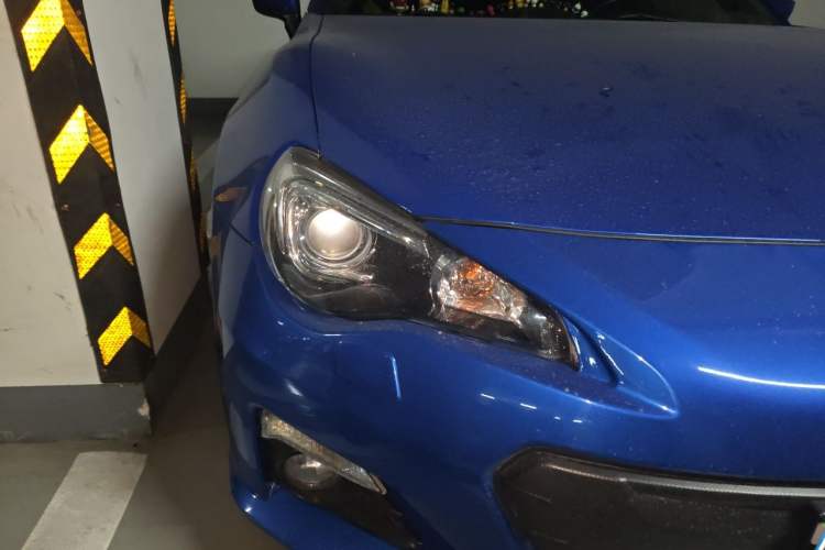Used Subaru BRZ 2015 2.0i Manual Model Right Front Headlight